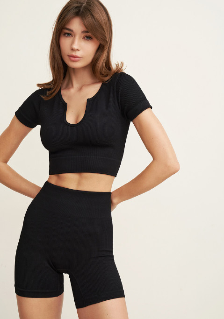 T-SHIRT BLACK