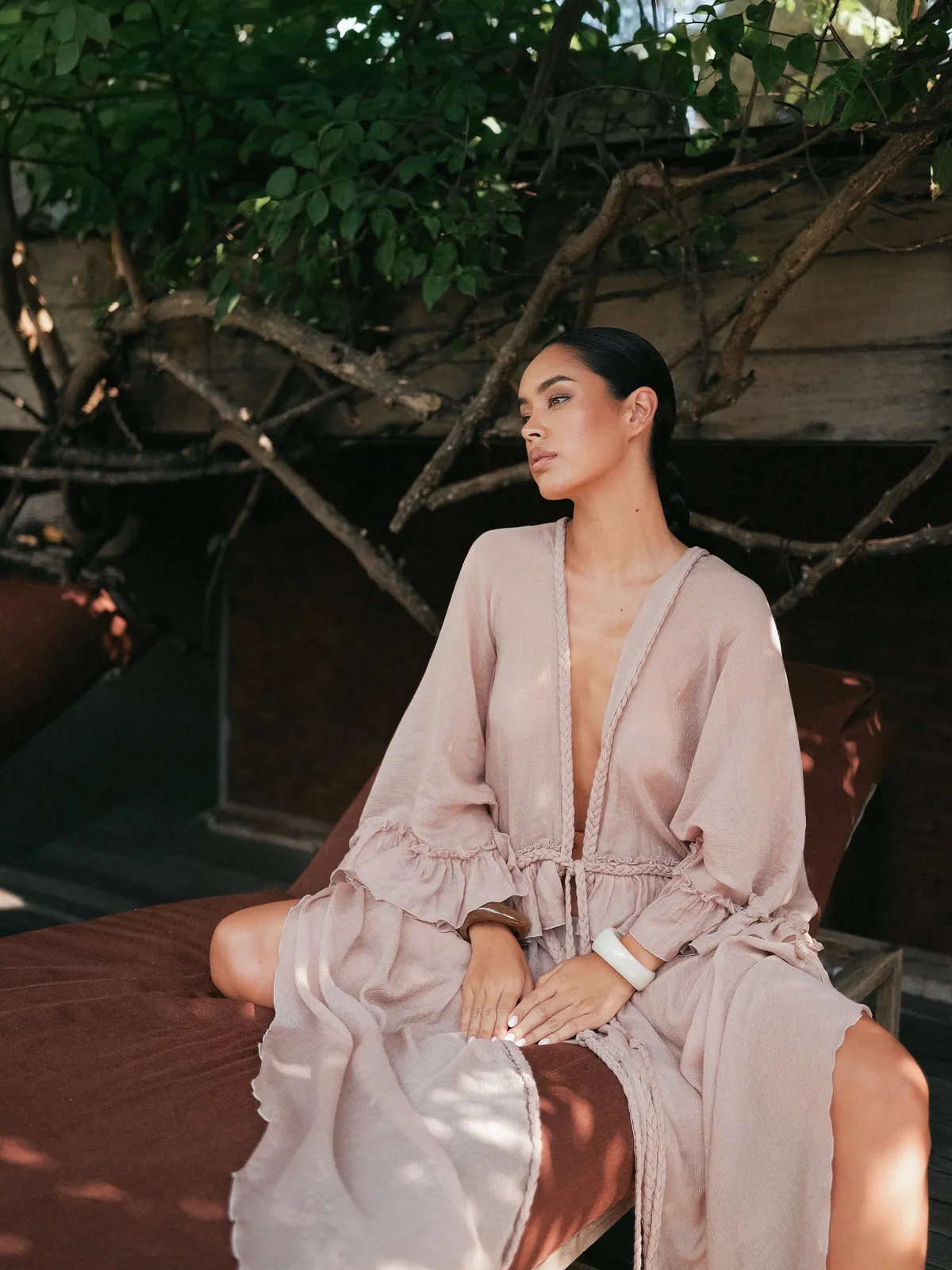 Основне фото сукні Dress Storm Mocha від MOODSTORIES. Елегантний крій, витончений мокко-відтінок, що підкреслює жіночність.